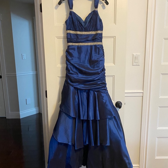 Faust Prom Long Dress - Picture 4 of 11